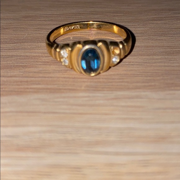 Vintage Avon Blue Topaz Ring Costume Jewelry - Picture 3 of 6